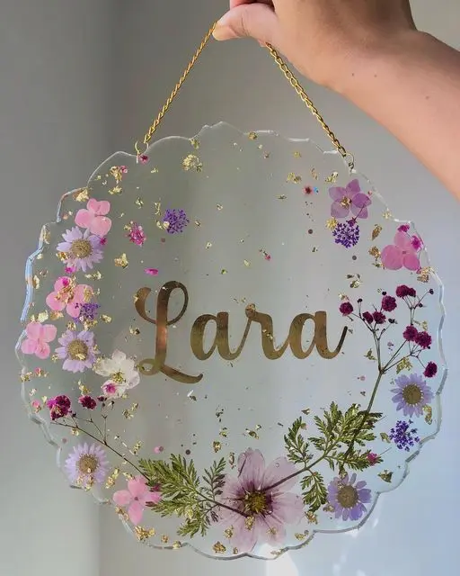 Wall hanger